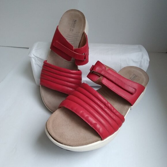 Naot Red Leather Vesta Ladies Stylish Comfort Sport Sandals Size 9 (Eu 40) - Picture 1 of 10